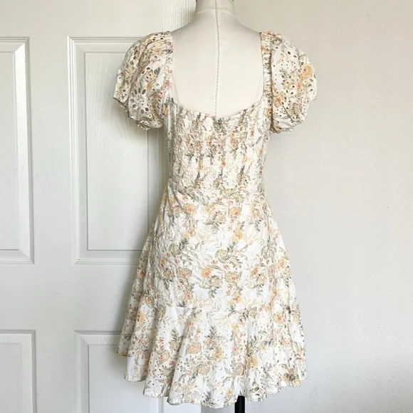 EN SAISON Opposites Mini Floral Dress - Picture 6 of 11